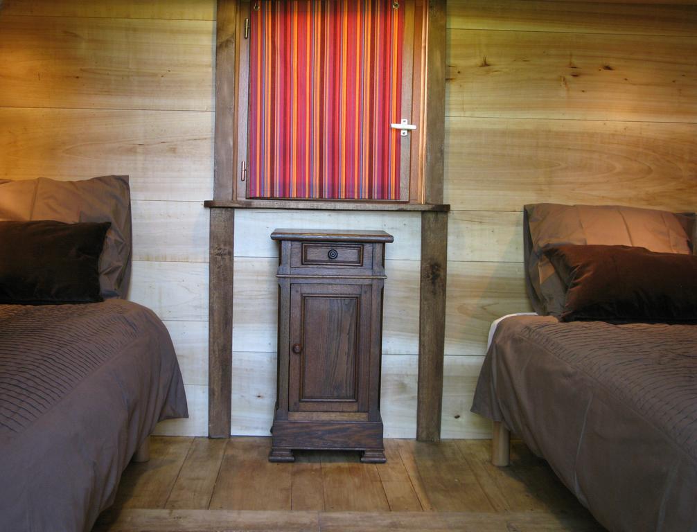 Les Cabanes Du Tertre Urval Bilik gambar
