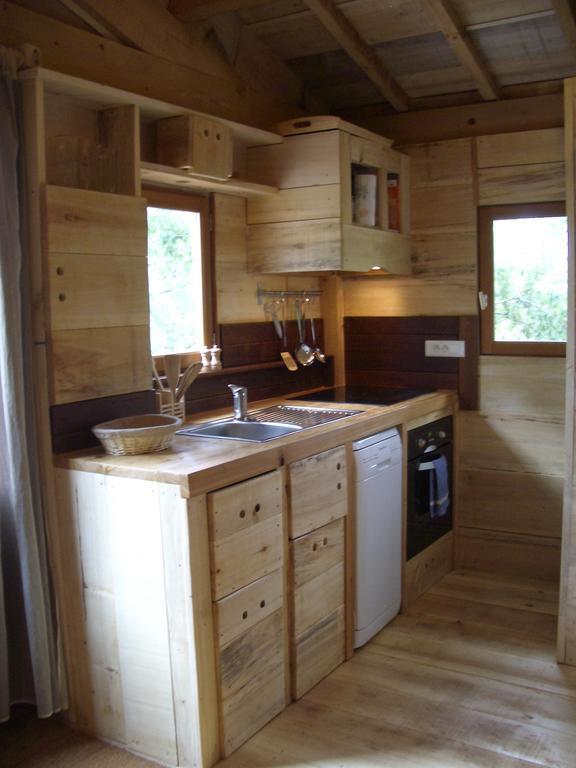 Les Cabanes Du Tertre Urval Luaran gambar